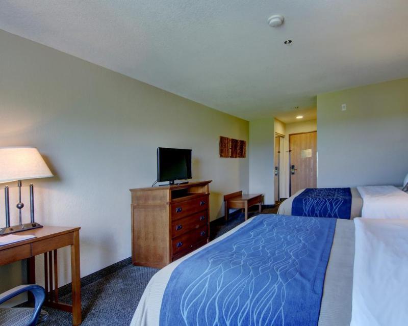 Comfort Inn & Suites Blue Ridge Bagian luar foto